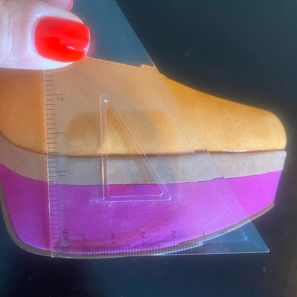 Aldo Antonini-65 size US 10 Tangerine/hot pink. 4.5” heel 1 1/4” platform - Picture 8 of 10